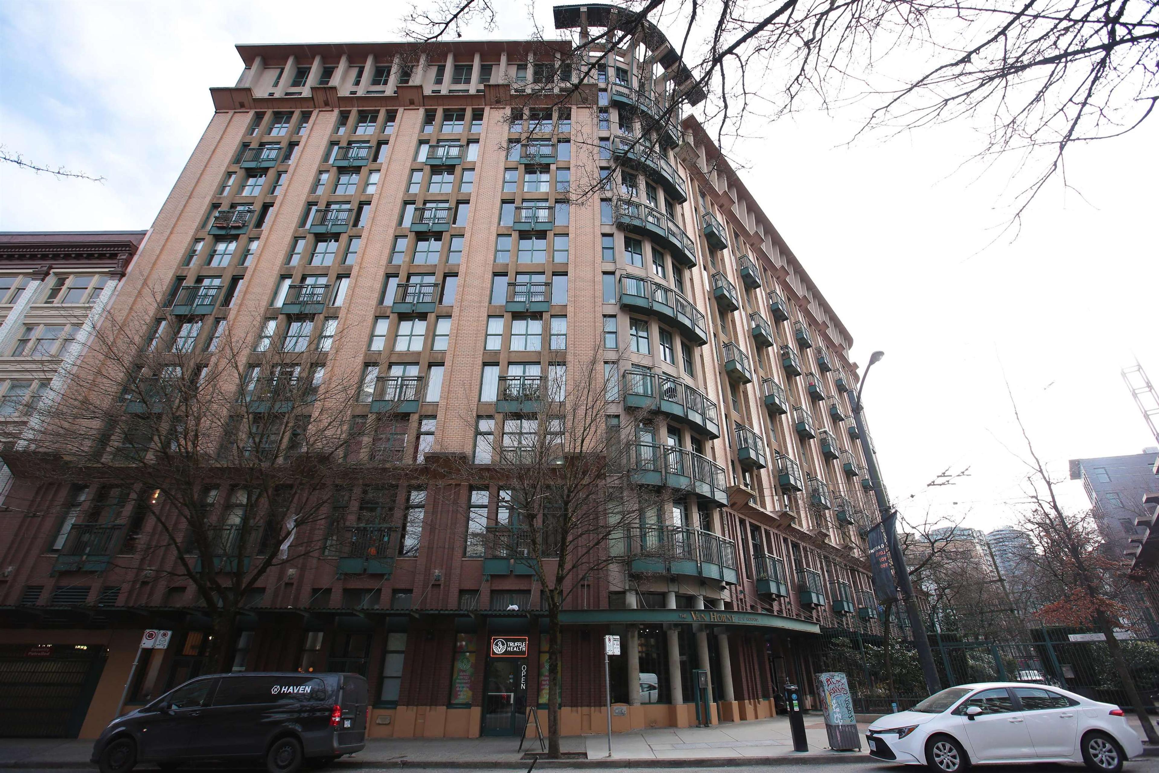 #511 22 E CORDOVA STREET - Image 33