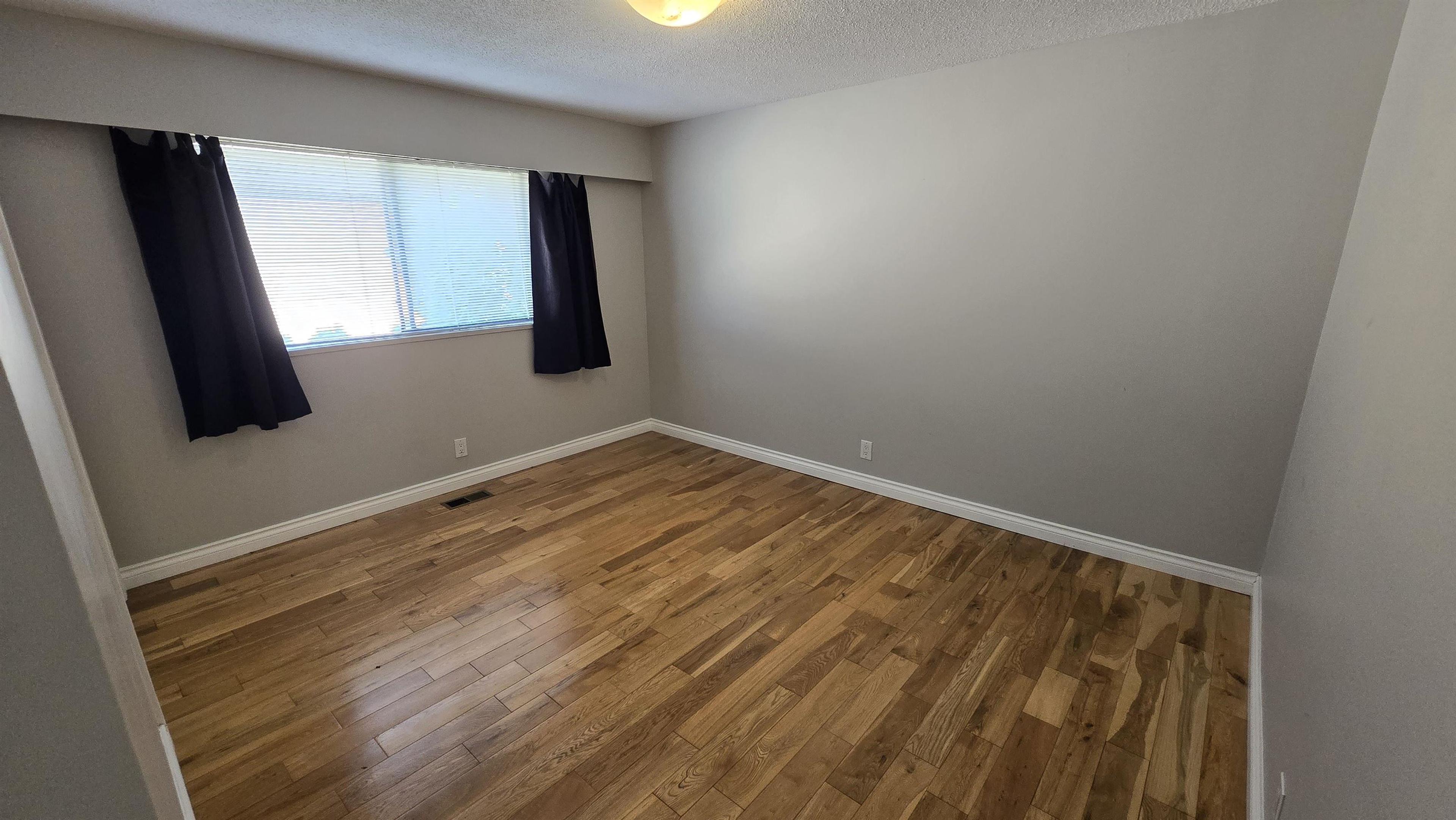 4340 RIVER ROAD - Image 13