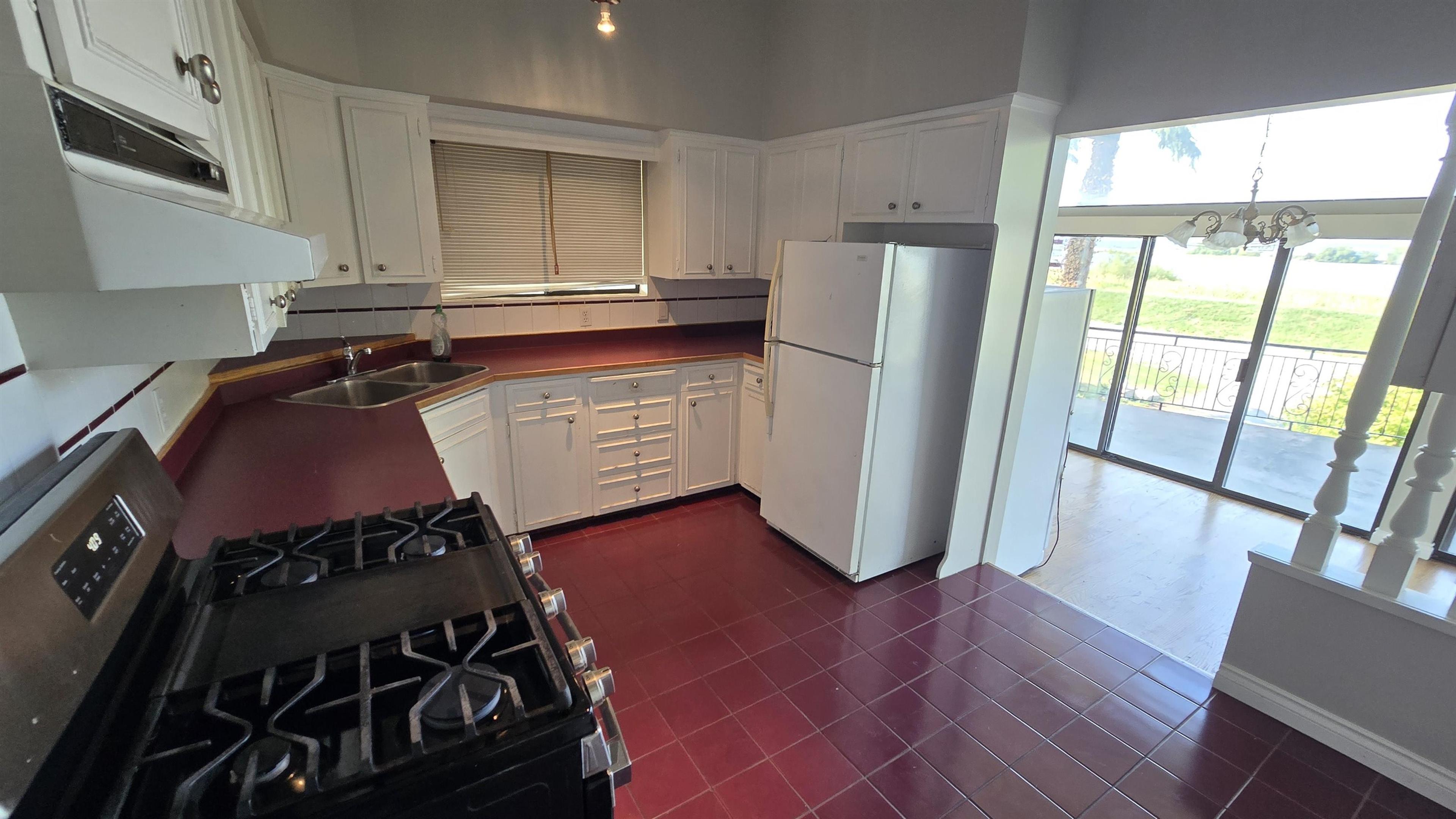 4340 RIVER ROAD - Image 10