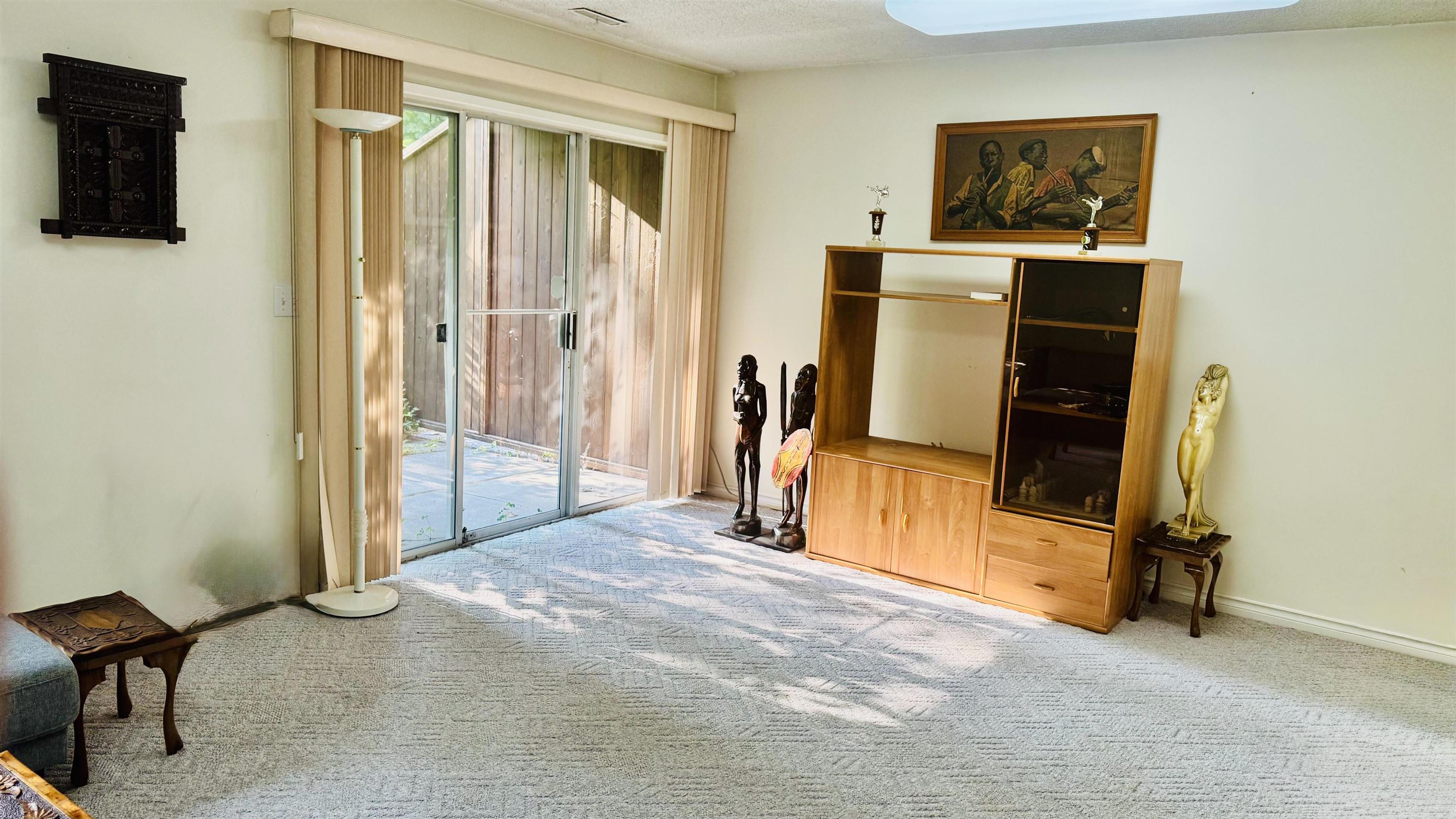 #34 5330 BROADWAY - Image 6