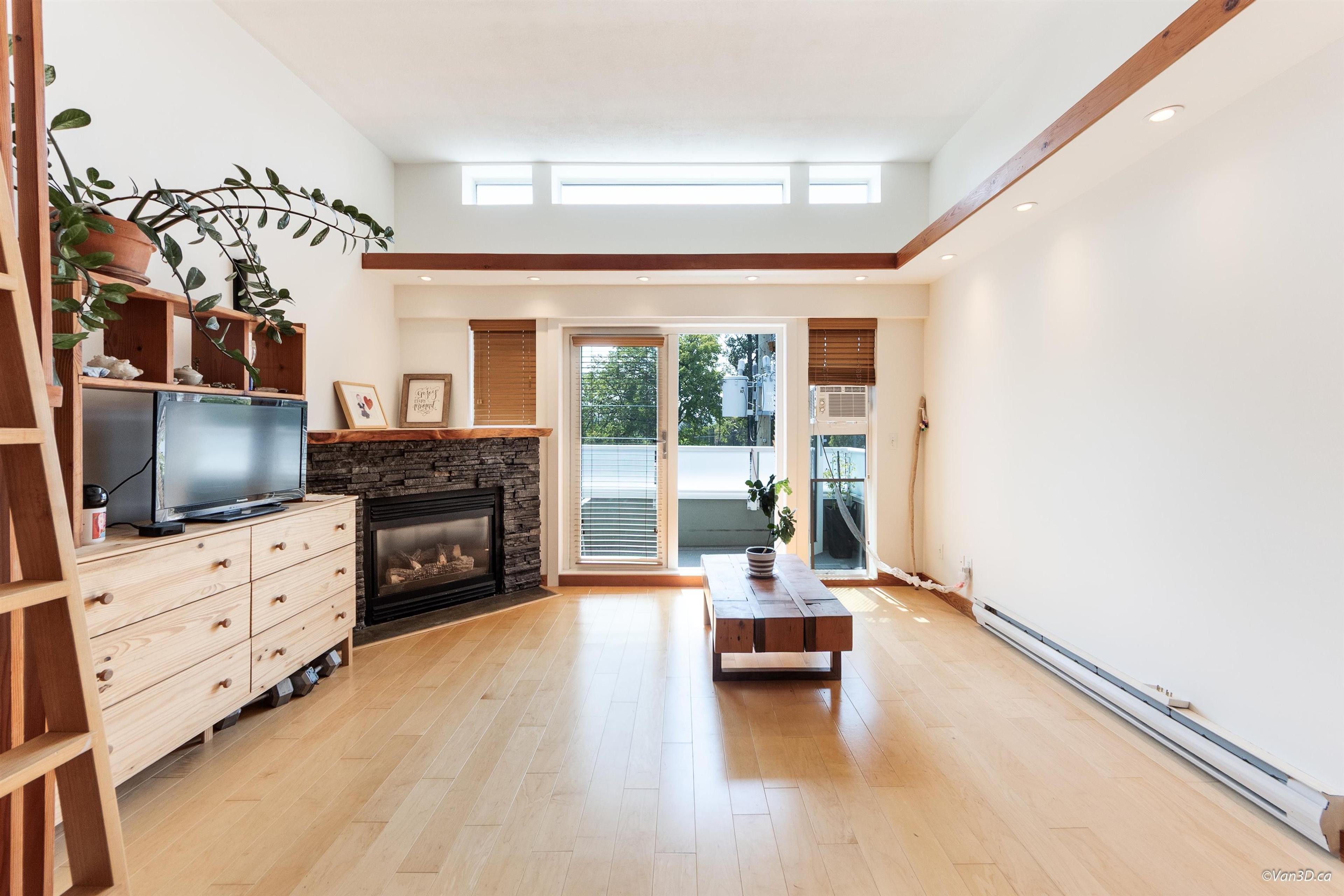 #307 980 W 22ND AVENUE - Image 3