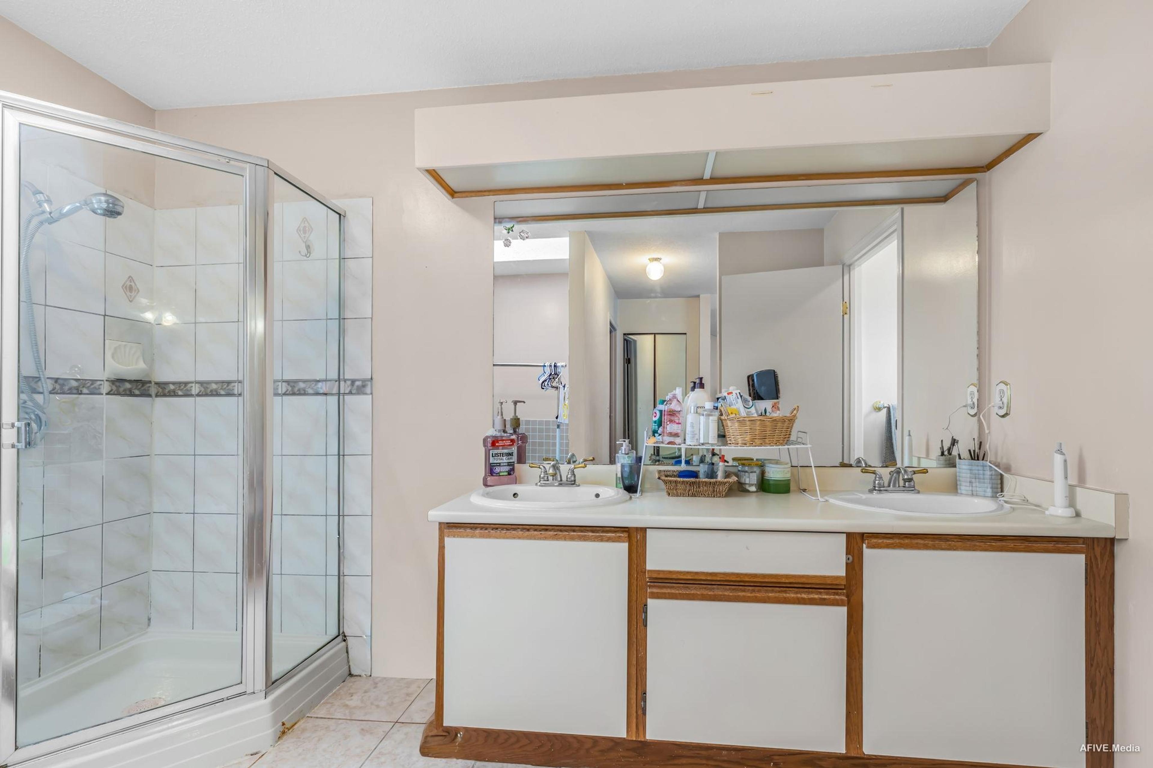 2713 MARA DRIVE - Image 20