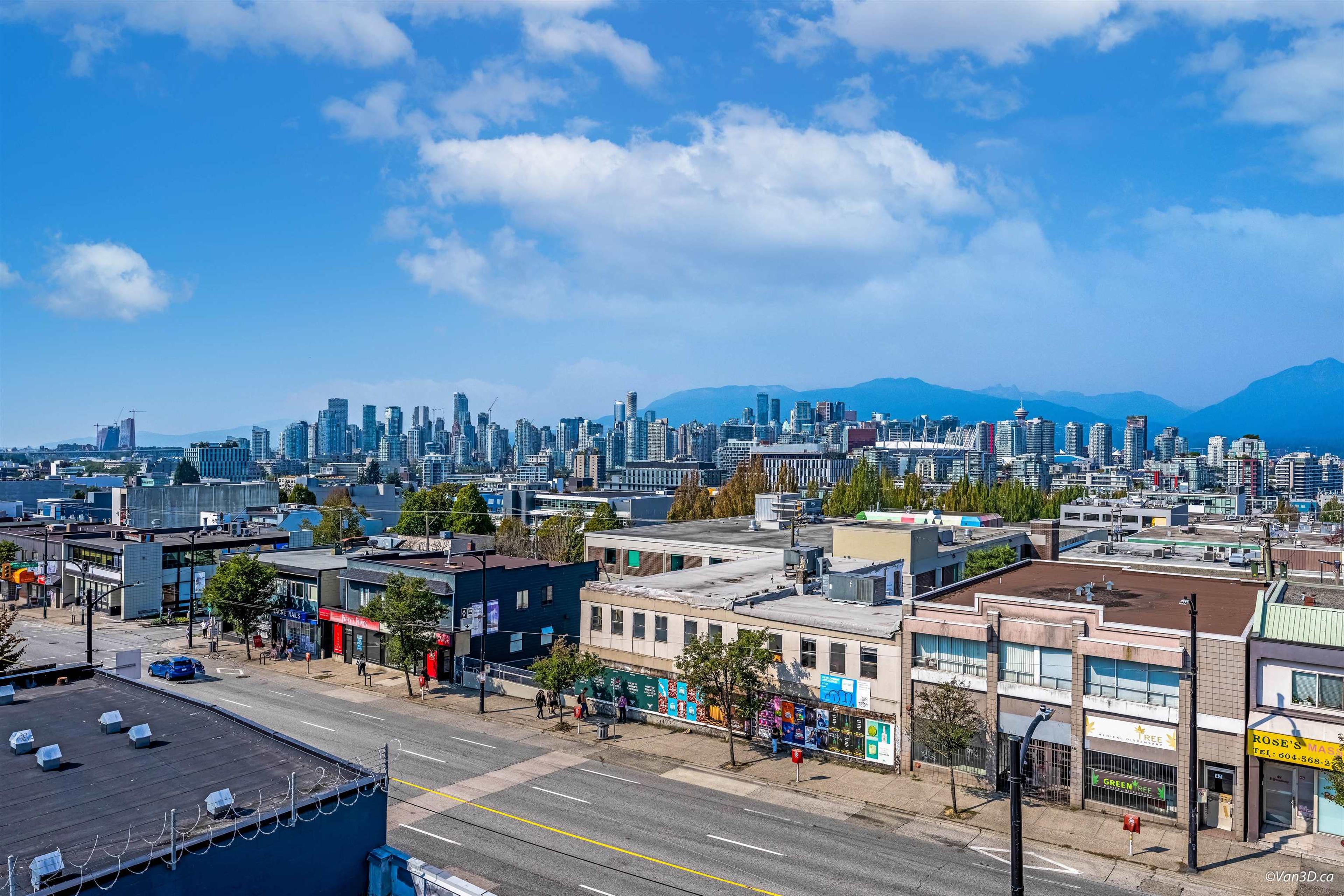 #210 2511 QUEBEC STREET - Image 13