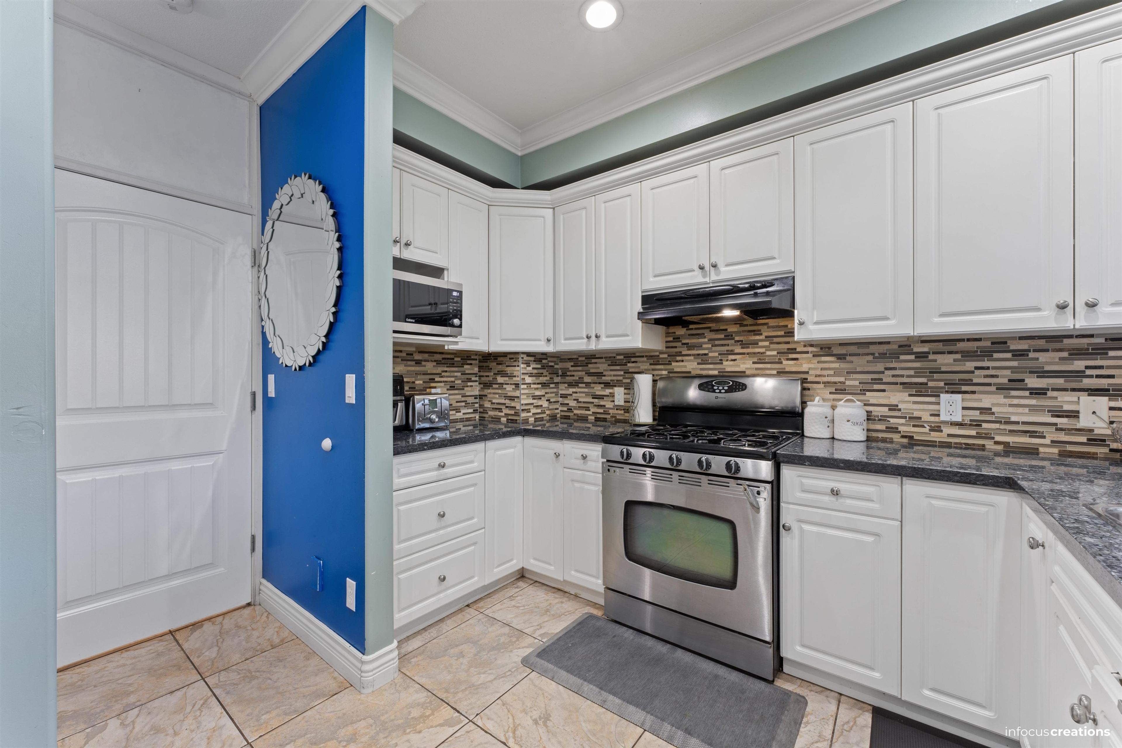 #10 14453 72 AVENUE - Image 11