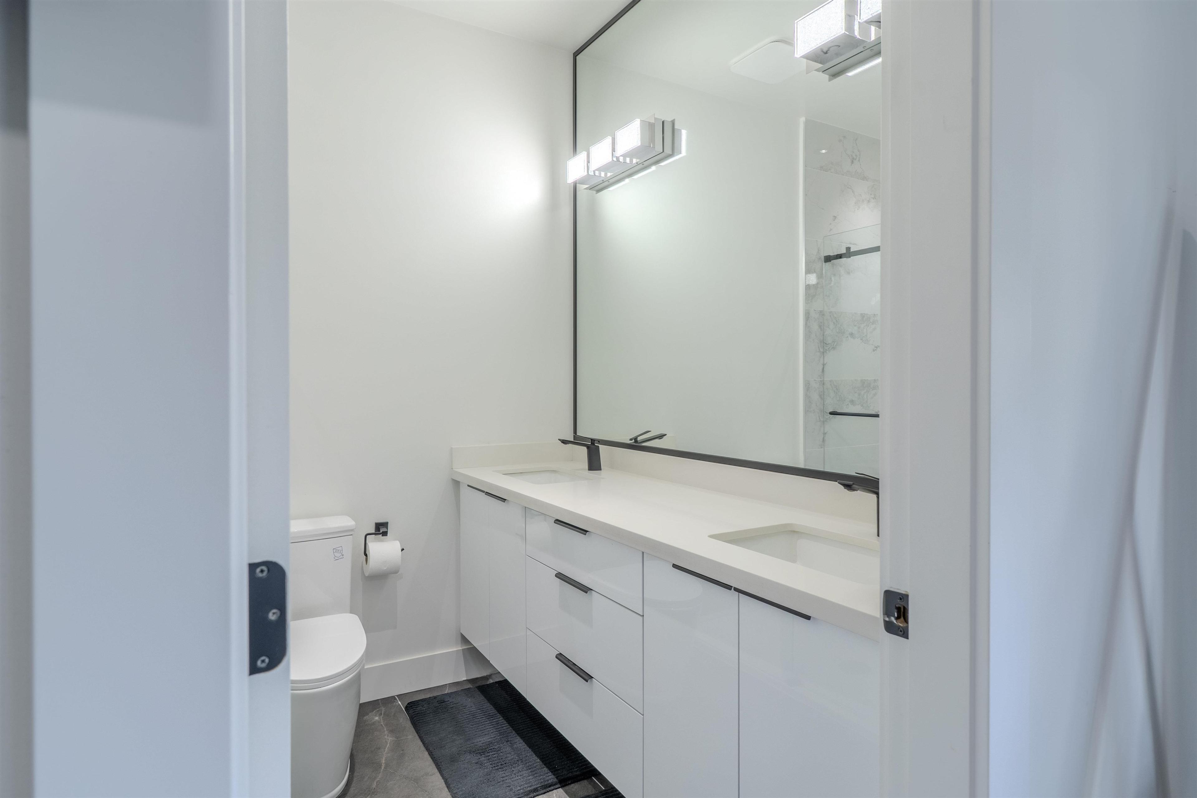 #15 5858 132 STREET - Image 27