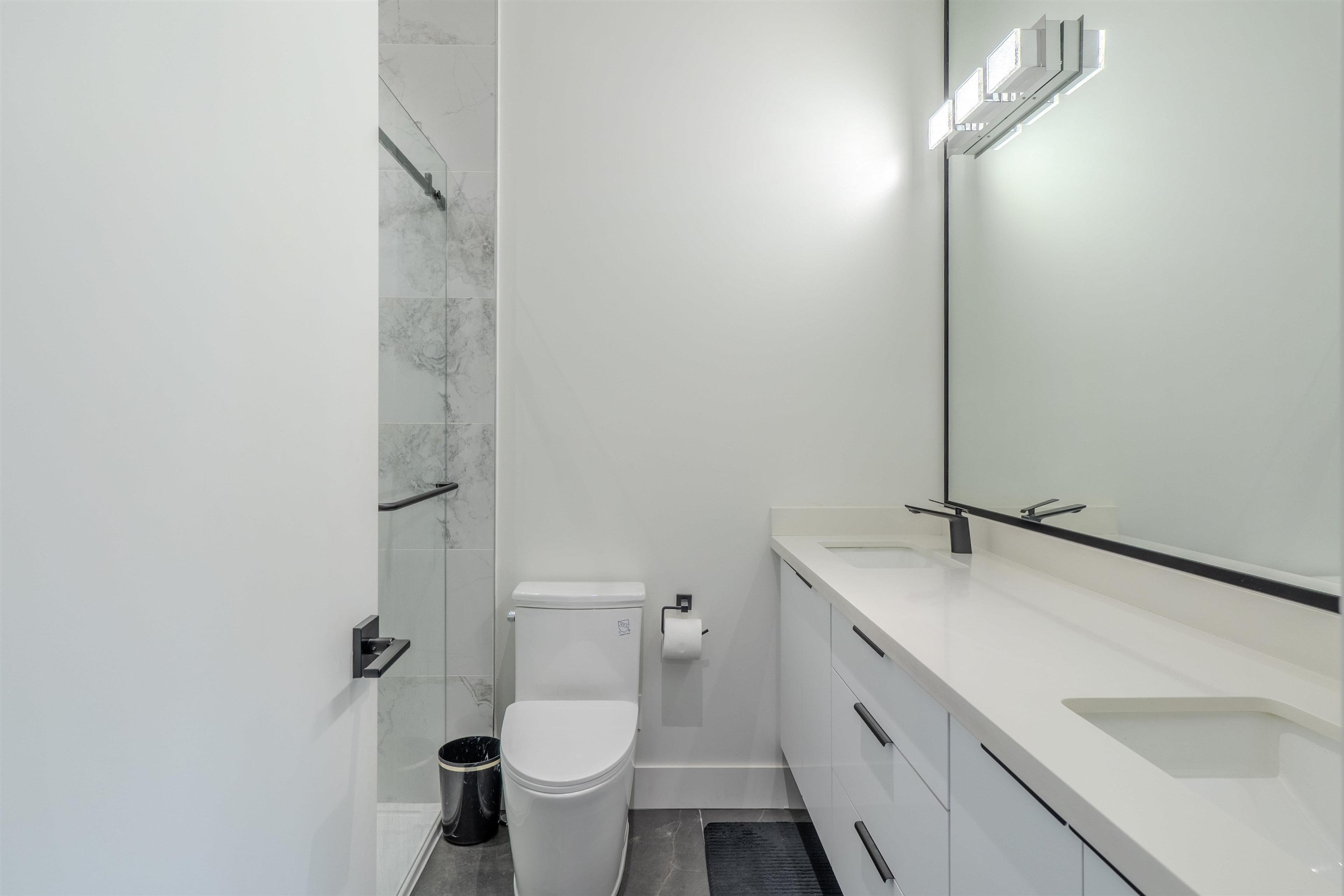 #15 5858 132 STREET - Image 28