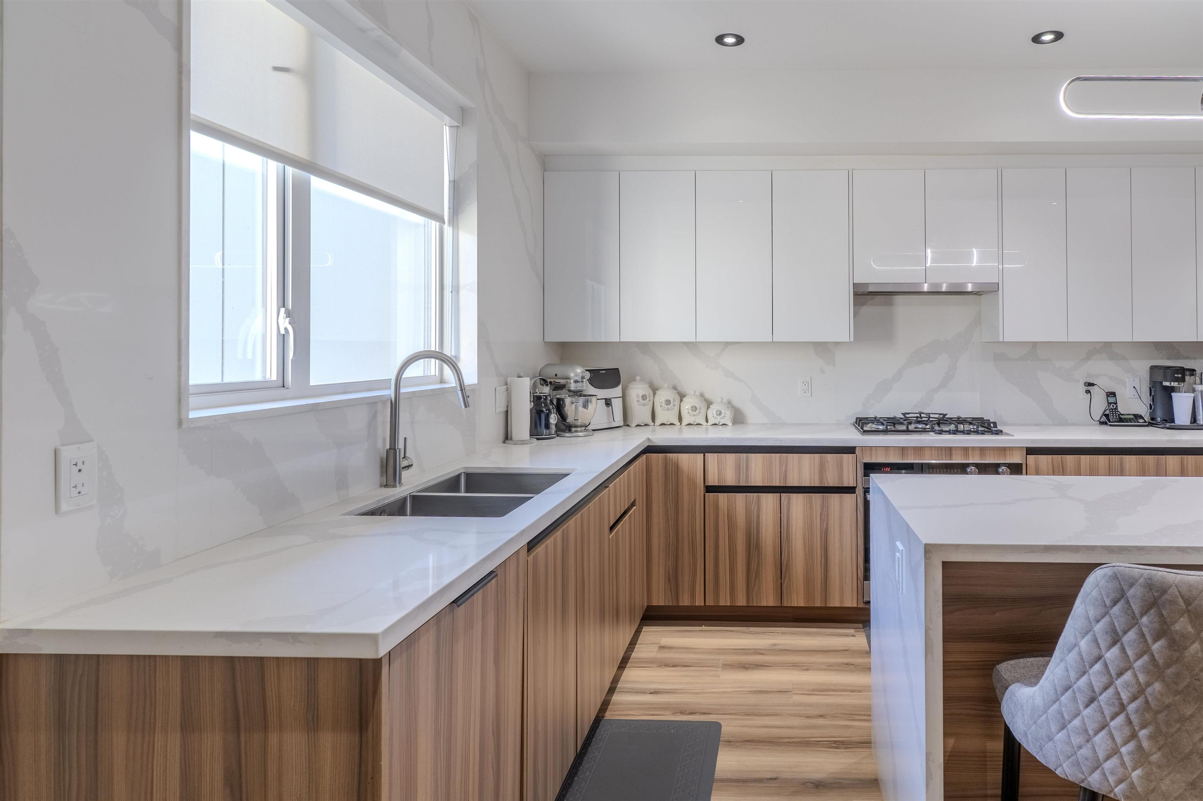 #15 5858 132 STREET - Image 9