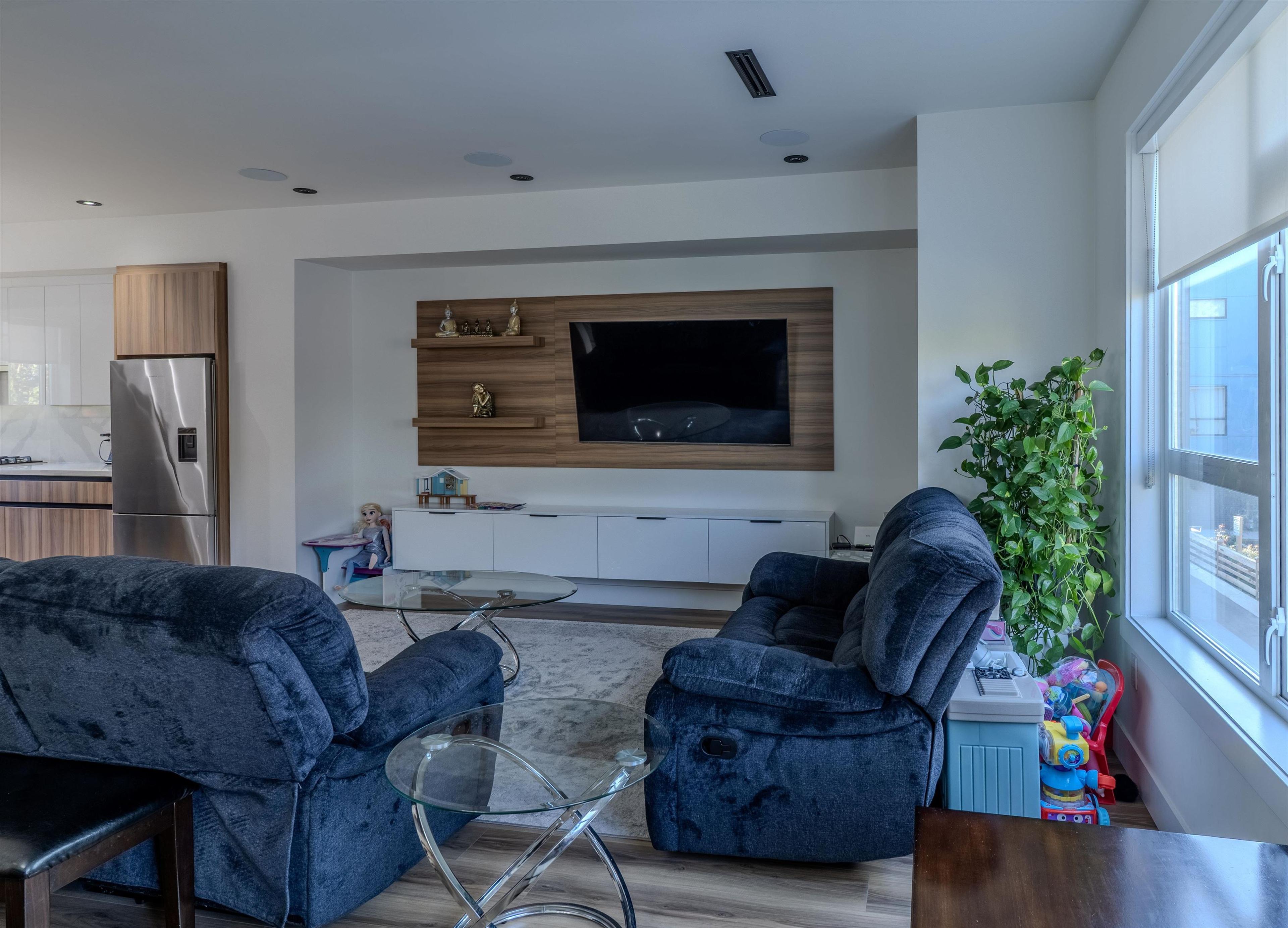 #15 5858 132 STREET - Image 4