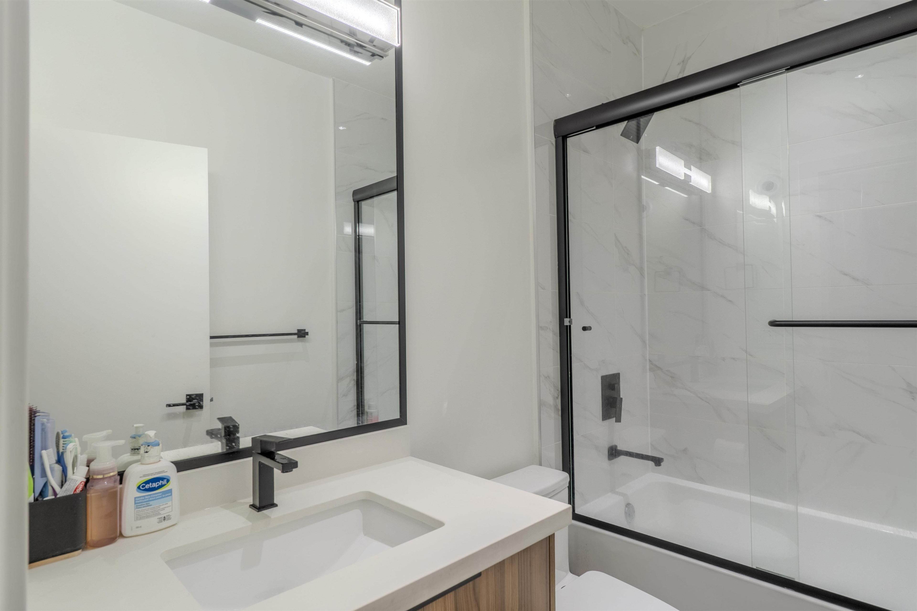 #15 5858 132 STREET - Image 21