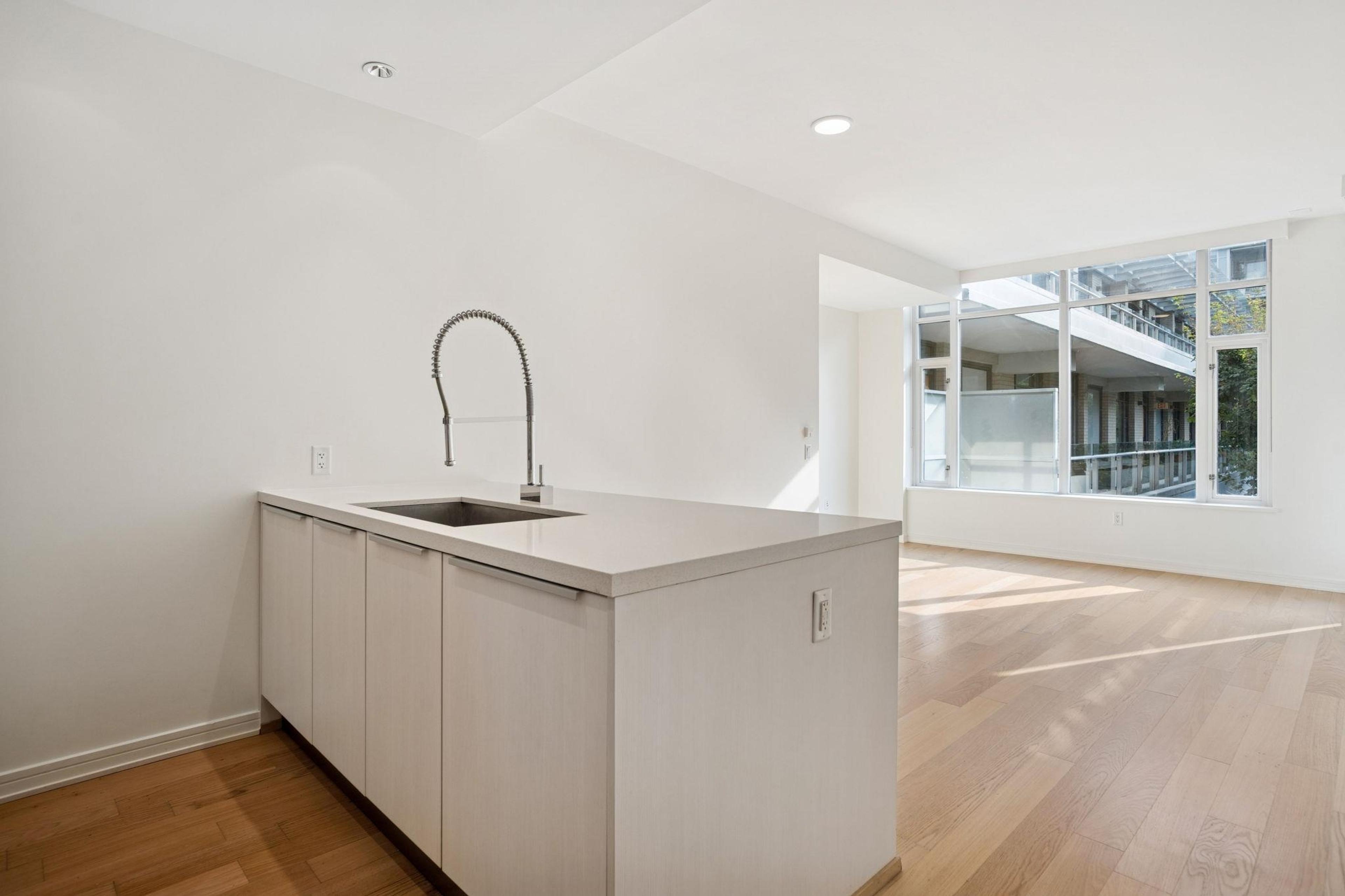 #407 77 WALTER HARDWICK AVENUE - Image 12