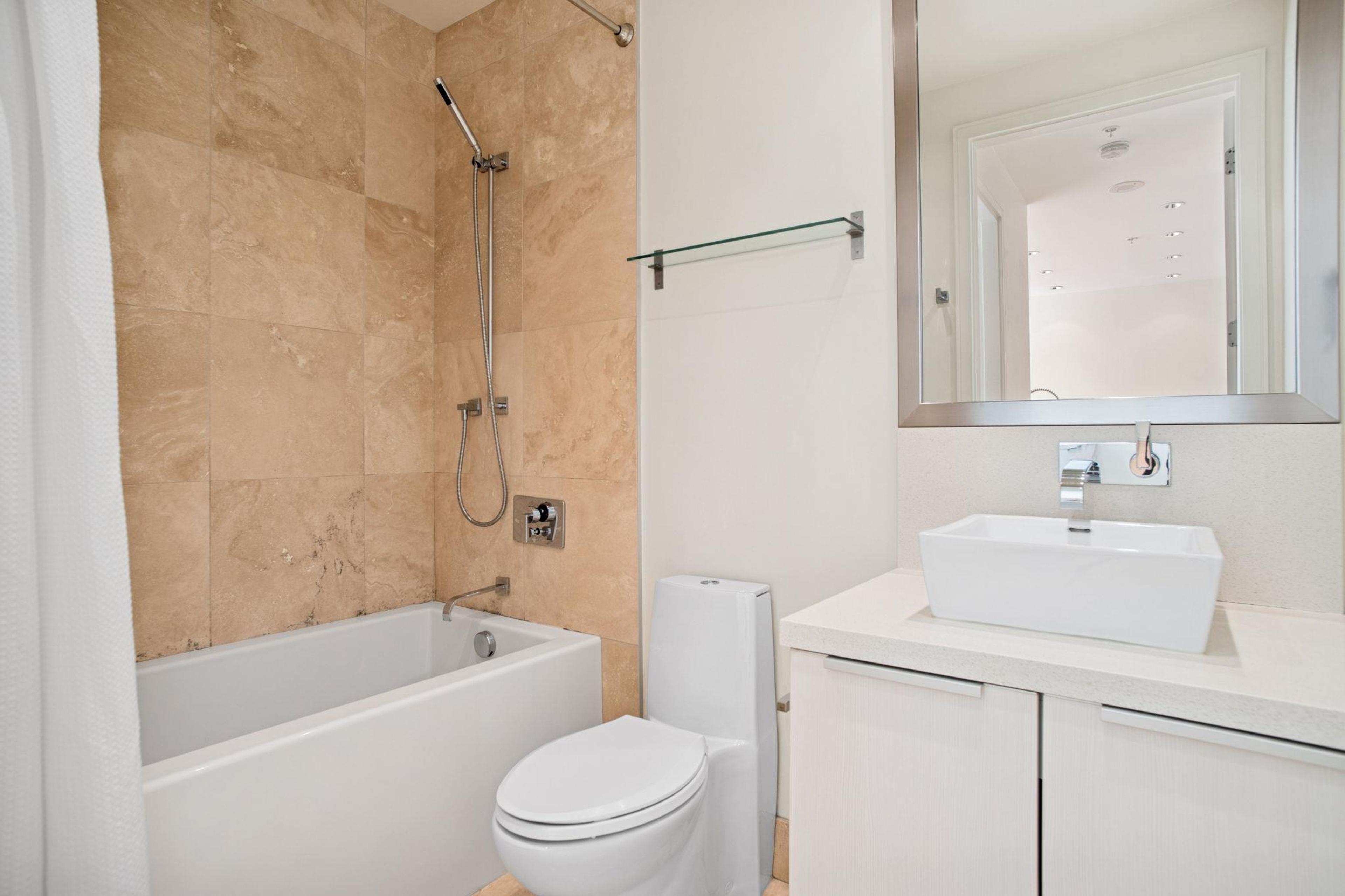 #407 77 WALTER HARDWICK AVENUE - Image 15