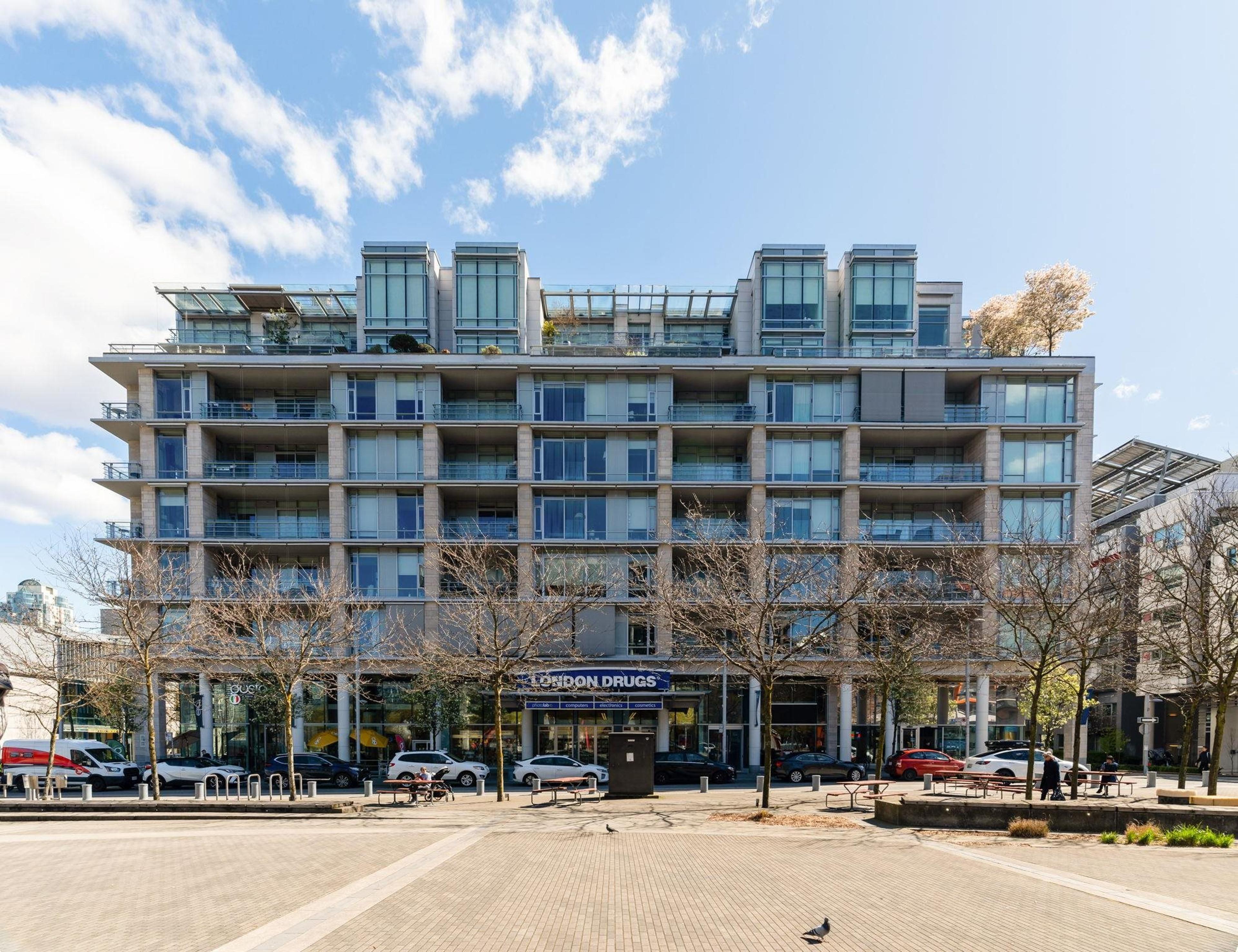 #407 77 WALTER HARDWICK AVENUE - Image 29