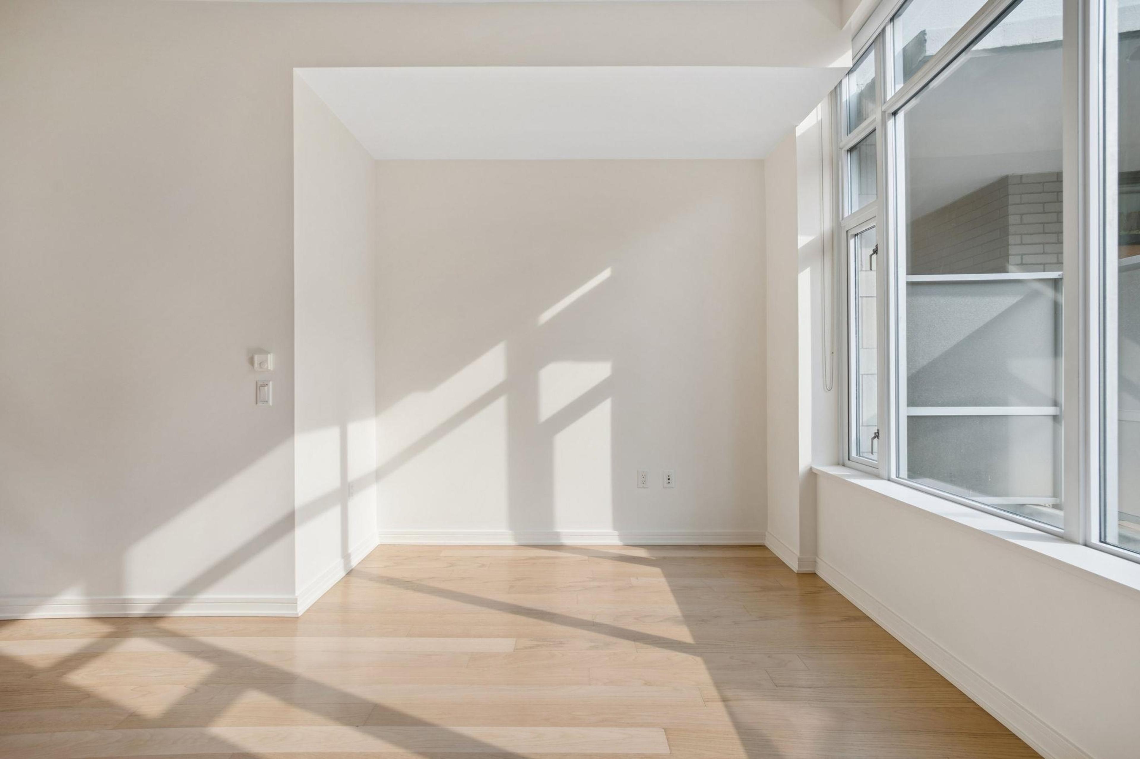 #407 77 WALTER HARDWICK AVENUE - Image 4