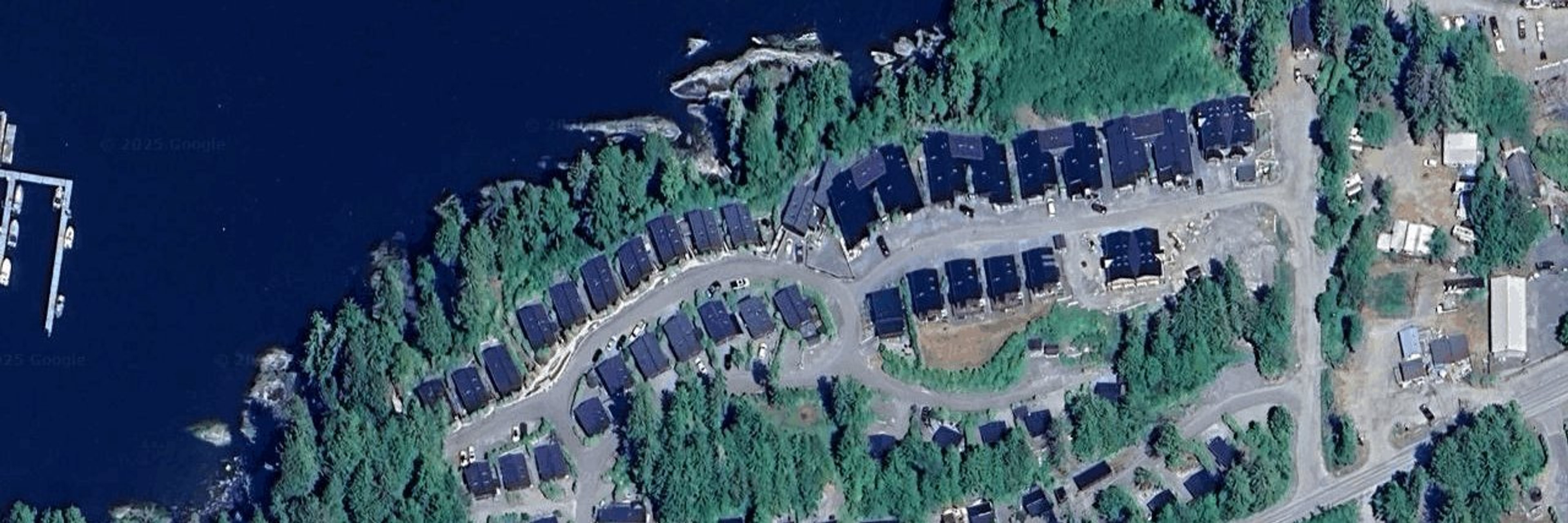 WILD COAST COTTAGES - WATER'S EDGE aerial view
