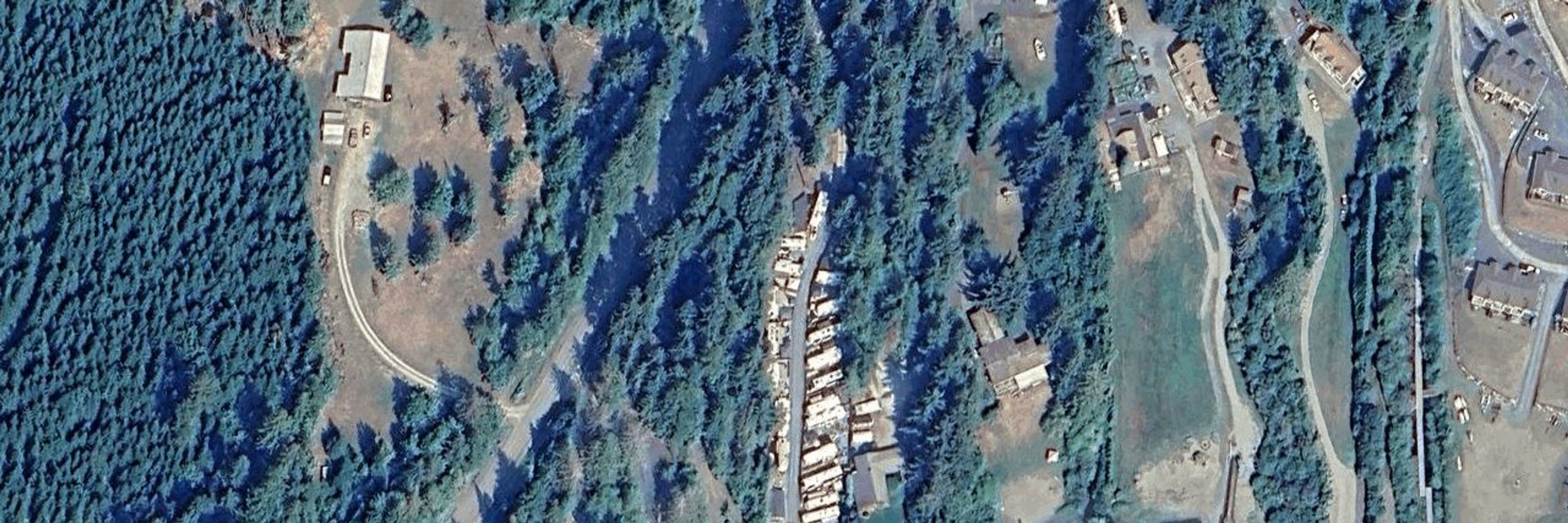 THE LAKESHORE aerial view