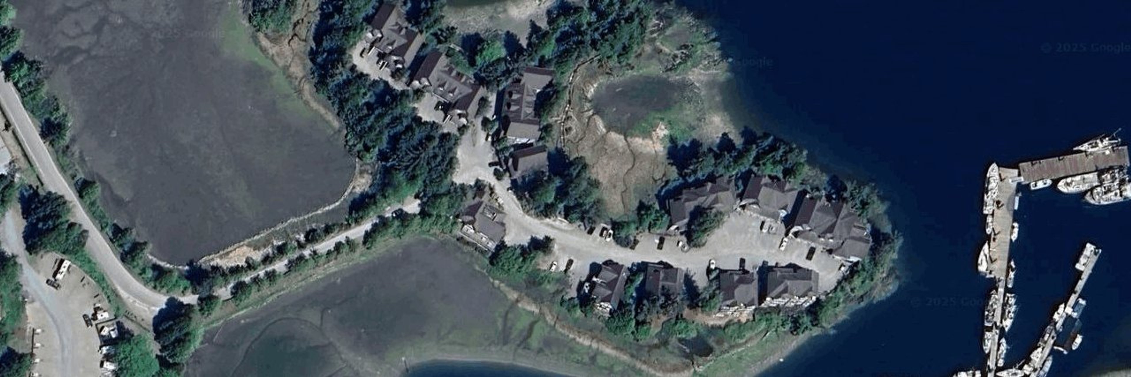 WATER'S EDGE RESORT aerial view